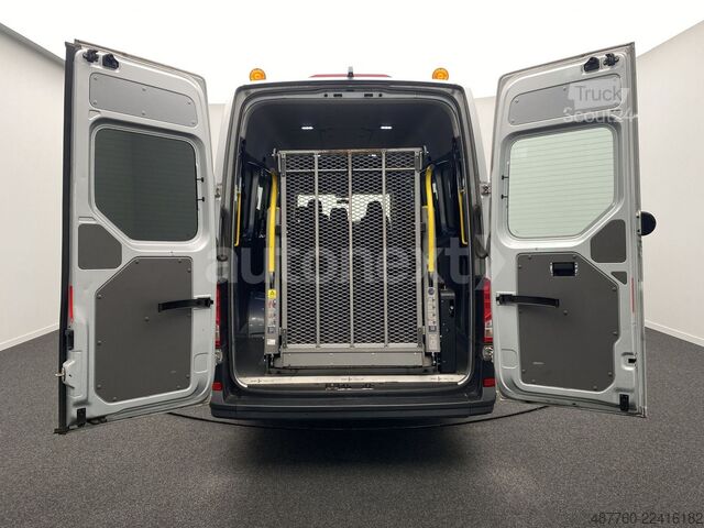 Minibus VOLKSWAGEN Crafter 35 Maxi Extralang *Rollstuhl-Lift* 5-Sit