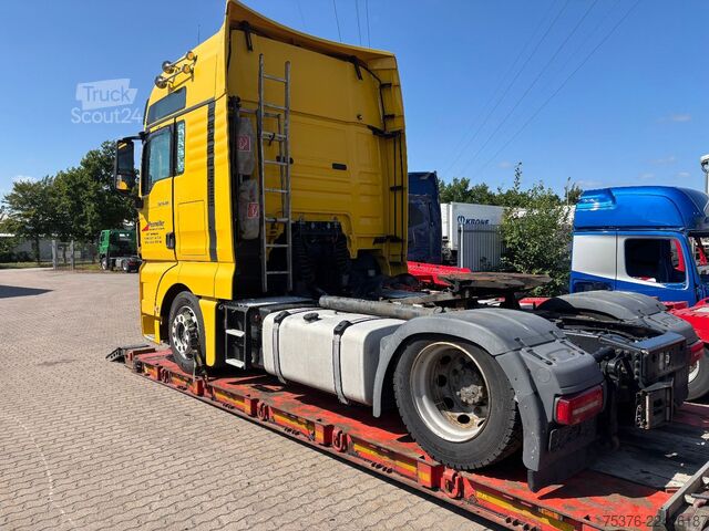 Tūrinis vilkikas MAN TGX 18.500 Motorschaden verst. Sattelk Retarder
