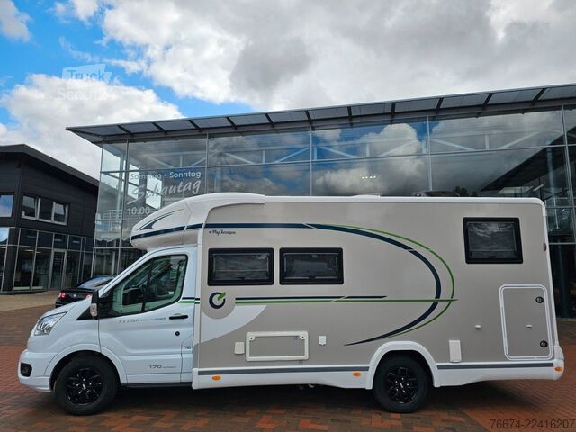 Halvintegreret autocamper CHAUSSON 777 GA Titanium Ultimate Hubbett Solar Markise