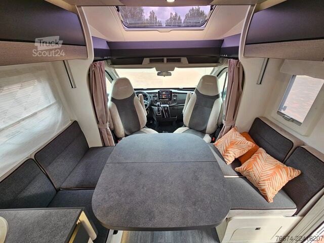 Halvintegreret autocamper CHAUSSON 777 GA Titanium Ultimate Hubbett Solar Markise
