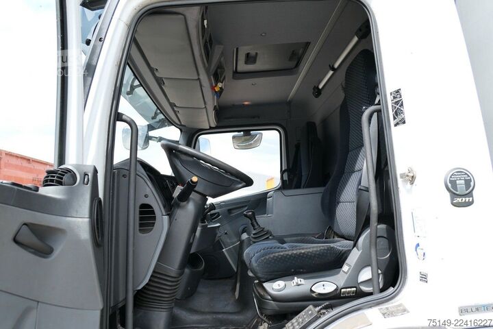فان بستارة جانبية MERCEDES-BENZ Atego 822 L Pritsche Plane