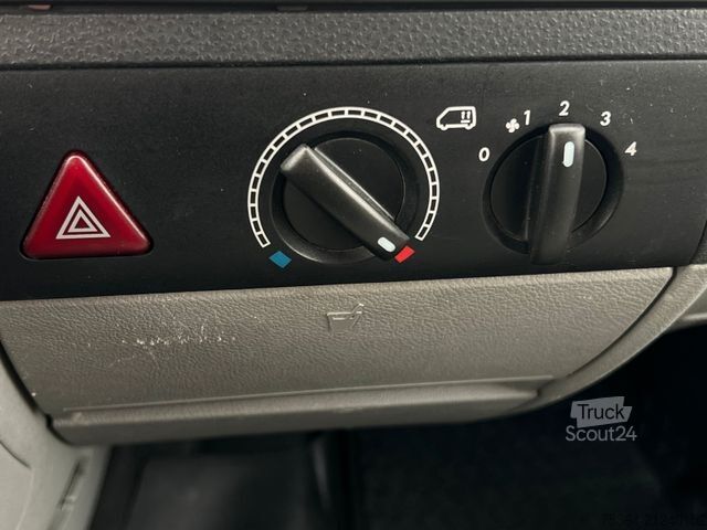 Μίνι λεωφορείο VOLKSWAGEN T5 Kombi 2.0 Tdi Lang 9 Sitze Klima Schiebetür