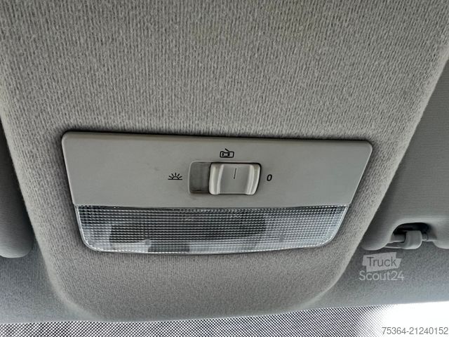 Μίνι λεωφορείο VOLKSWAGEN T5 Kombi 2.0 Tdi Lang 9 Sitze Klima Schiebetür