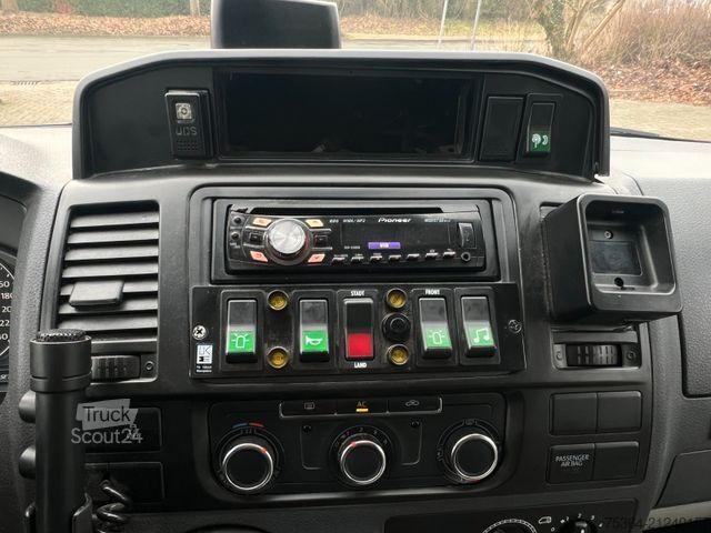 Μίνι λεωφορείο VOLKSWAGEN T5 Kombi 2.0 Tdi Lang 9 Sitze Klima Schiebetür