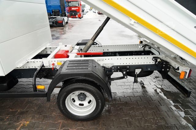 Fourgon benne basculante IVECO DAILY 35-160 / WYWROTKA / BRYGADÓWKA - 6 MIEJSC
