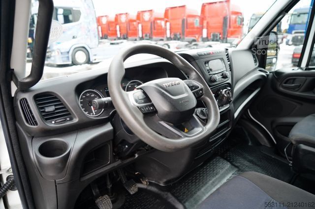 Fourgon benne basculante IVECO DAILY 35-160 / WYWROTKA / BRYGADÓWKA - 6 MIEJSC