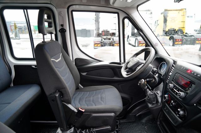 Fourgon benne basculante IVECO DAILY 35-160 / WYWROTKA / BRYGADÓWKA - 6 MIEJSC