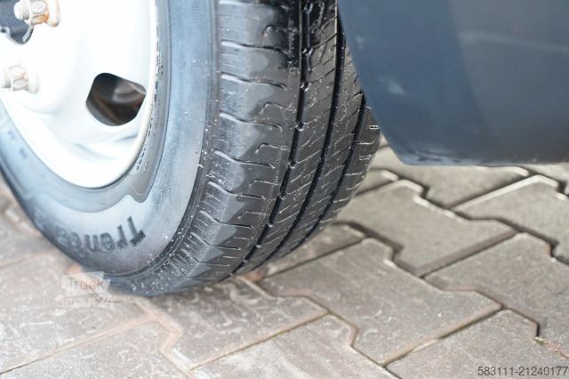 Refrigerator body van RENAULT MASTER / KONTENER 4,3 M / WINDA-750KG /  BLI?NIA