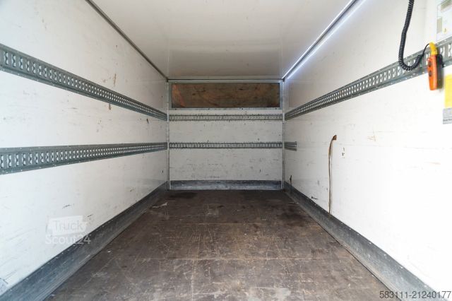 Refrigerator body van RENAULT MASTER / KONTENER 4,3 M / WINDA-750KG /  BLI?NIA