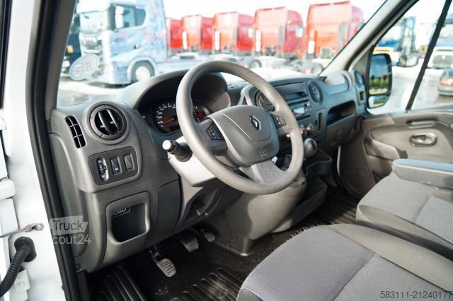 Refrigerator body van RENAULT MASTER / KONTENER 4,3 M / WINDA-750KG / BLI?NIA