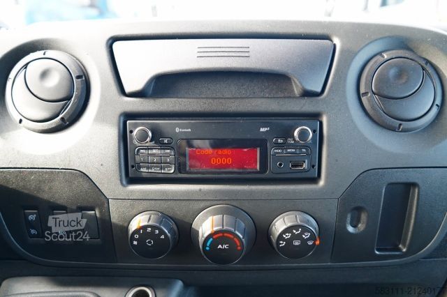 Refrigerator body van RENAULT MASTER / KONTENER 4,3 M / WINDA-750KG / BLI?NIA