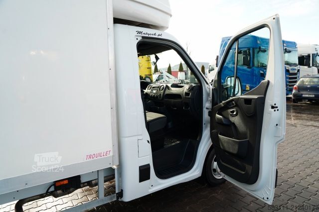 Refrigerator body van RENAULT MASTER / KONTENER 4,3 M / WINDA-750KG / BLI?NIA