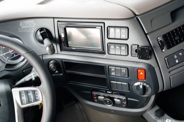 Standard tractor unit DAF / I-PARK COOL  / HYDRAULIKA /  SUPER SPACE CAB