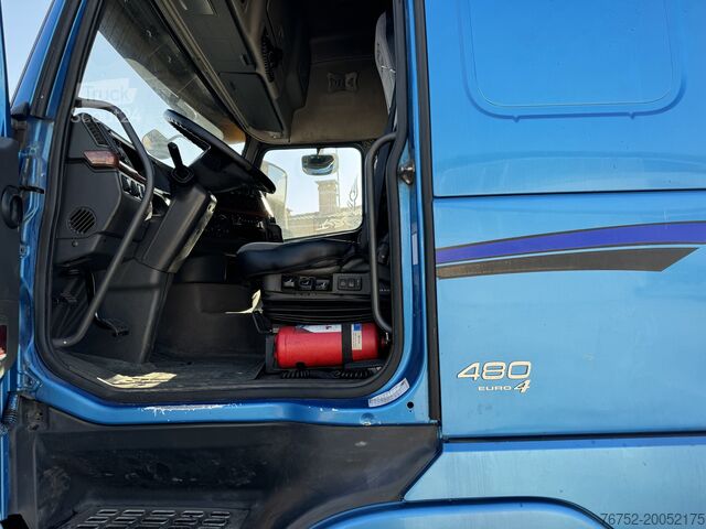 φορτηγά με επίπεδη καρότσα Volvo FH 480