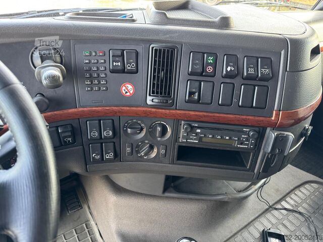 φορτηγά με επίπεδη καρότσα Volvo FH 480