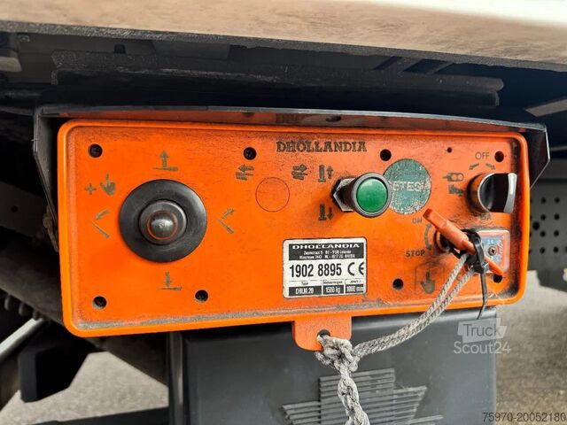 Resväska Mercedes-Benz Antos 1833 4X2 2019 BAK 9.5m DHOLLANDIA