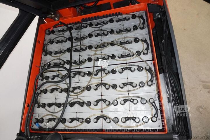 Carrello elevatore Linde E 45/600 HL 388