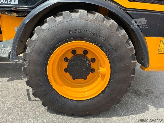 Empilhadeira todo-o-terreno JCB 406 Kompaktradlader