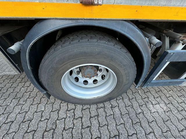 Teherautóra szerelt daru DAF CF 440 mit Ladekran HMF 2120K4