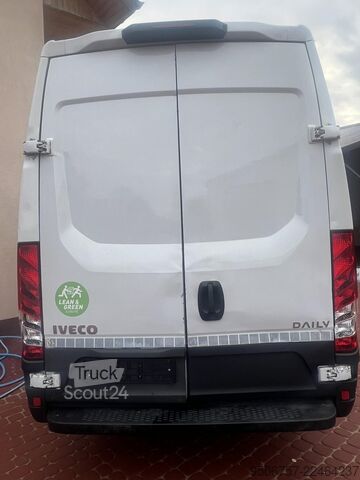 Panelvan Iveco Daily 35S18