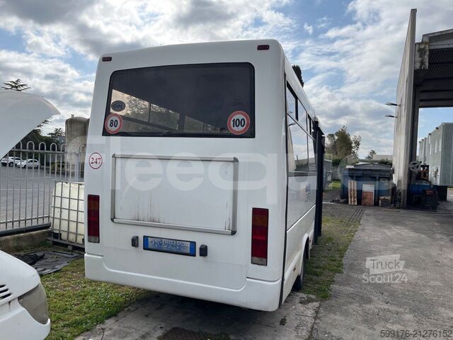 Transporte de personas Mercedes-Benz 414T