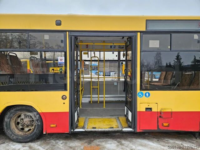 Autocarro urbano MAZ 206