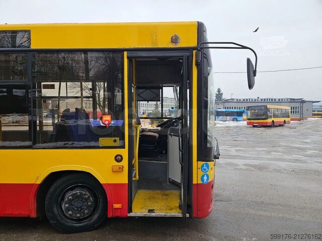 Autocarro urbano MAZ 206