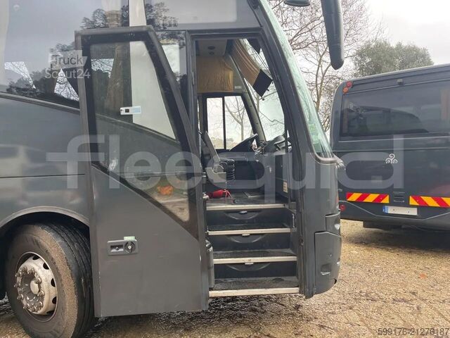 Intercitybus Volvo B12B