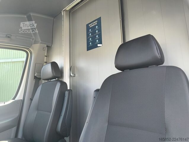 Camião de caixa Mercedes-Benz Sprinter 314 geschl. Kasten mit Regalen 3,5t (30)