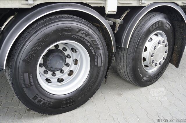 Platforma sa dizalicom SCANIA P410 B 6x2 / 2024 / 90 tho. km! / HMF
