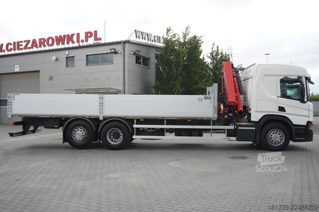 Platforma sa dizalicom SCANIA P410 B 6x2 / 2024 / 90 tho. km! / HMF
