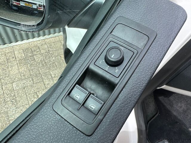 Kombi z wysokim dachem Volkswagen Transporter 2.0 TDI L2H1 102pk Kastinrichting 2...