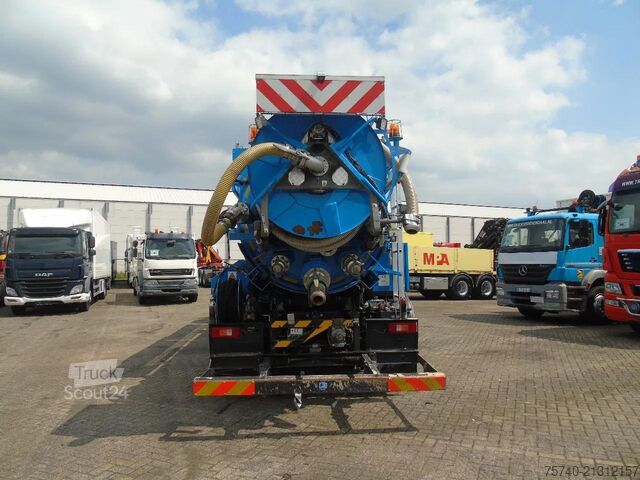 Veículo de aspiração Volvo FM 420 + STOKOTA ECOTA 10.500LITER + 8X2 + WEB