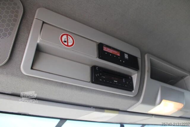 حقيبة سفر Iveco Eurocargo 120E21 + LIFT + EURO 6 + 2 PIECES IN ...