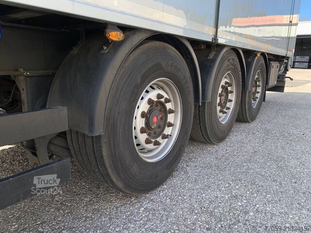 Naczepa z ruchomą podłogą SCHWARZMÜLLER STAHLBODEN / STEEL-FLOOR  (4X)