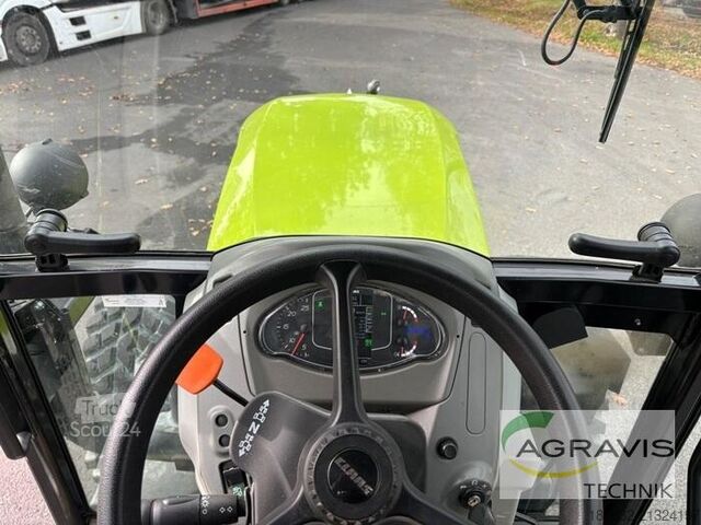 Traktor Claas NEXOS 240 L