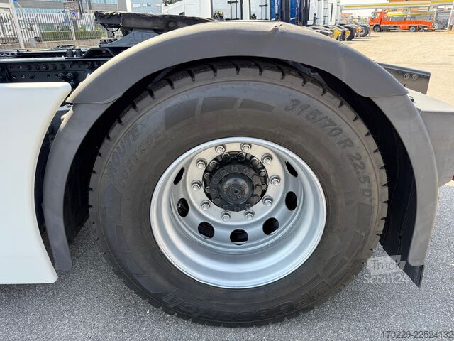 Trattore stradale standard Iveco s way 480