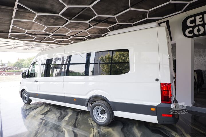 Personen-Microbus 19+1+1 Sitze VW Crafter 50