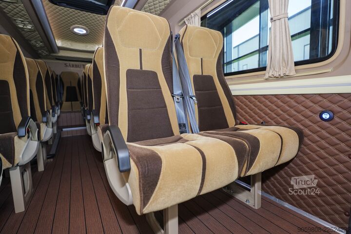 Personen-Microbus 19+1+1 Sitze VW Crafter 50
