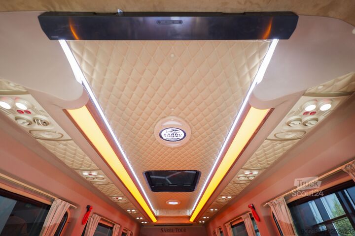Personen-Microbus 19+1+1 Sitze VW Crafter 50