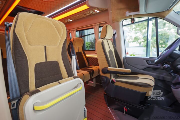 Personen-Microbus 19+1+1 Sitze VW Crafter 50
