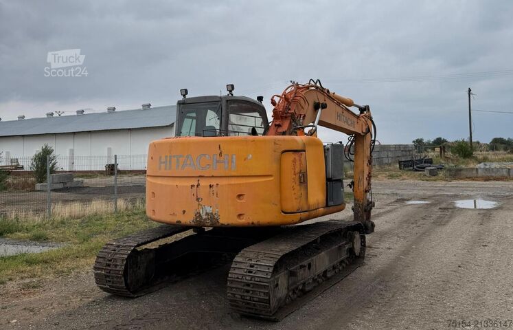 Chain excavator Hitachi ZX135US
