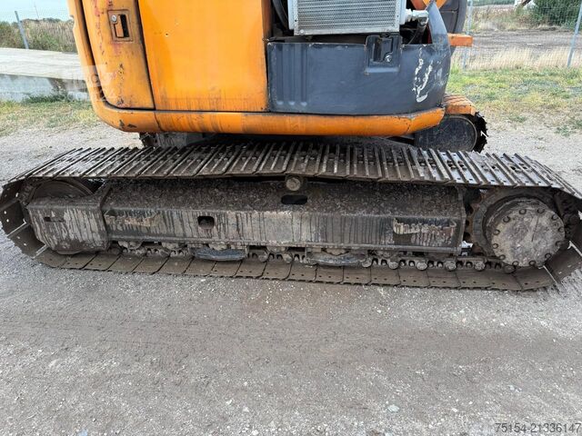 Chain excavator Hitachi ZX135US