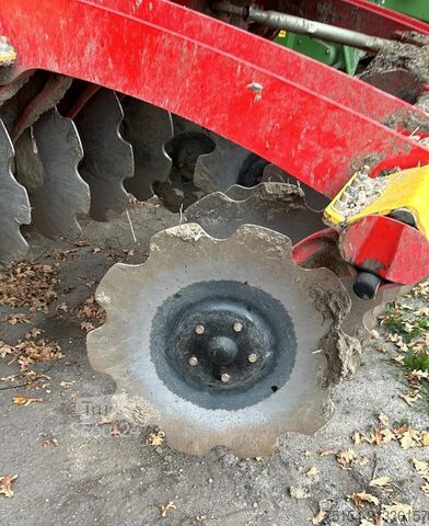 Diskinis skutiklis Väderstad Carrier CRXL925