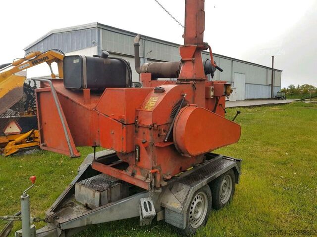 Vehículo forestal Dücker HM 250