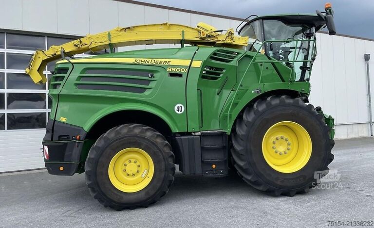 Shredder John Deere 8500i