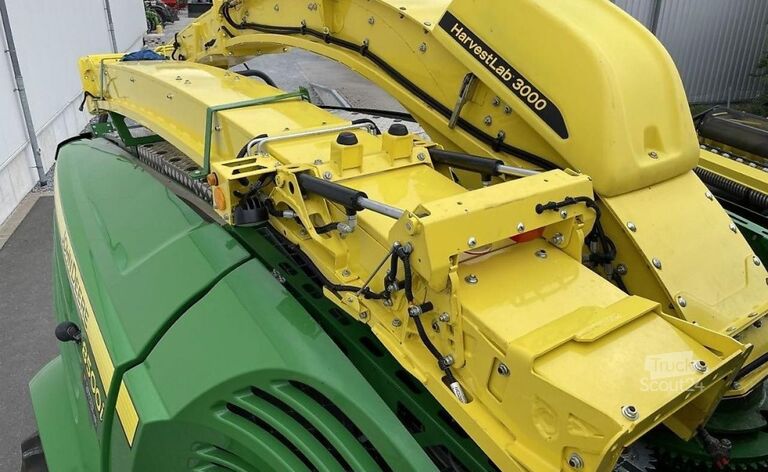 Shredder John Deere 8500i