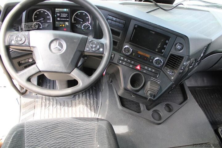 Стандартен влекач MERCEDES-BENZ 1843 4x2 BL PTO Nebenantrieb Nr: 373