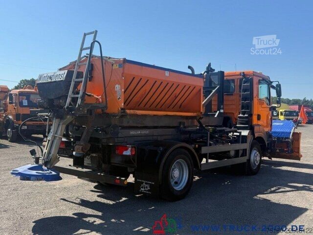 Özel amaçlı kamyon MAN TGM 15.250 4x4 Winterdienst Streuer & Schild