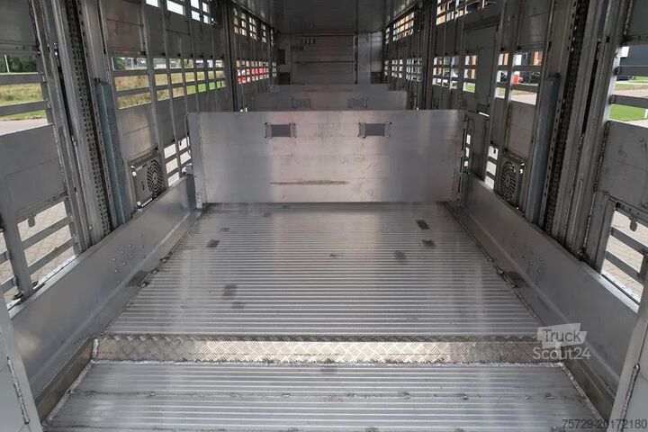 Transporte de ganado Pezzaioli SBA 31 - NEW - Neu - Livestock transporter